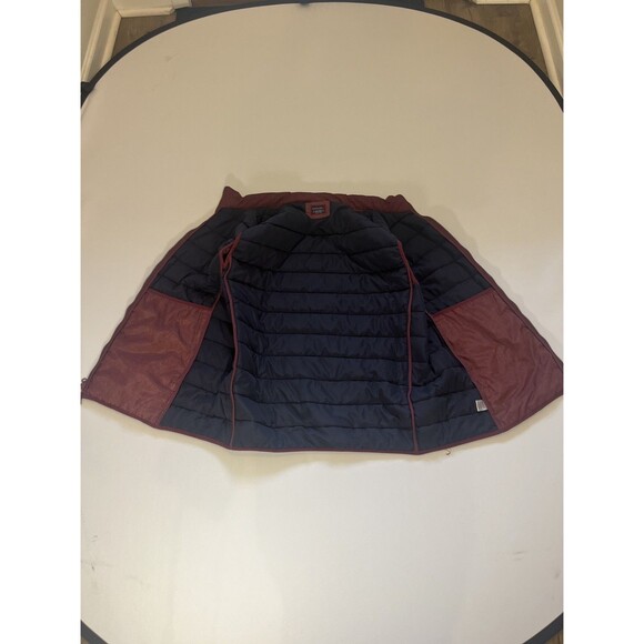 UNTUCKit Thierry Quilted Puffer Vest Men XXL burgundy Full Zip with storage bag - Picture 2 of 11